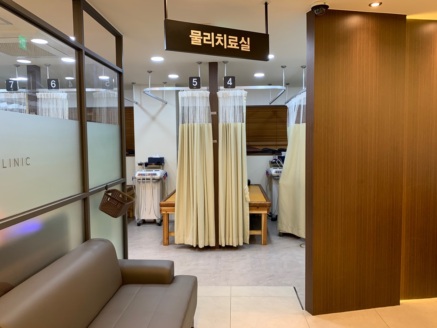 Teen Scoliosis: When Is Treatment Needed? kakaotalk 20220523 110510578 08